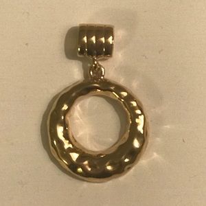 Silpada shiny gold tone hammered necklace